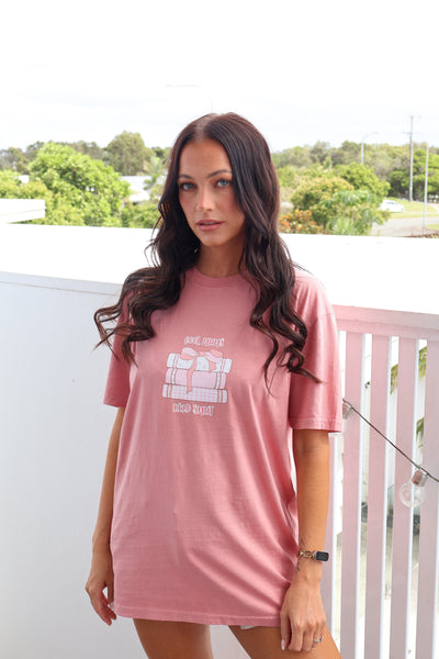 Cool Mums Read Smut Oversized Tee - Dusty Pink & Pink