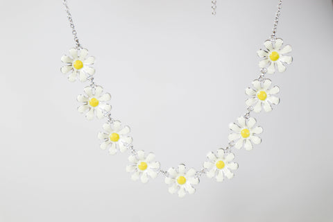 Daisy Chain Necklace